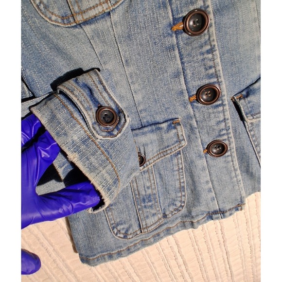 Y2k STAR Light Wash Denim Jacket Women's Button Front Military Style Jean Coat - Picture 11 of 17